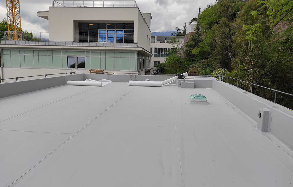 Realizzazione copertura in PVC